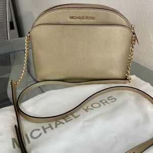 MICHAEL KORS JET SET TRAVEL